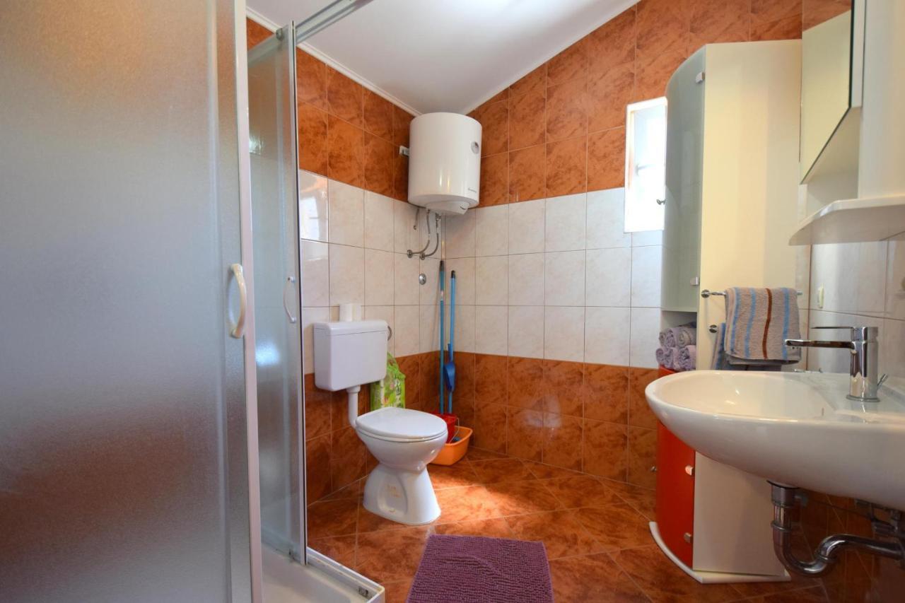 Holiday Home Pere Malinska Exterior foto