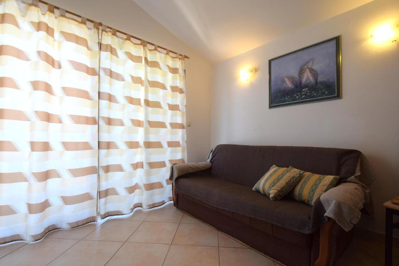 Holiday Home Pere Malinska Exterior foto